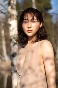 「武田玲奈10周年記念写真集（仮）」より