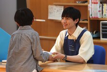 「海のはじまり」より、川崎皇輝（少年忍者）演じる前田俊己（右）。