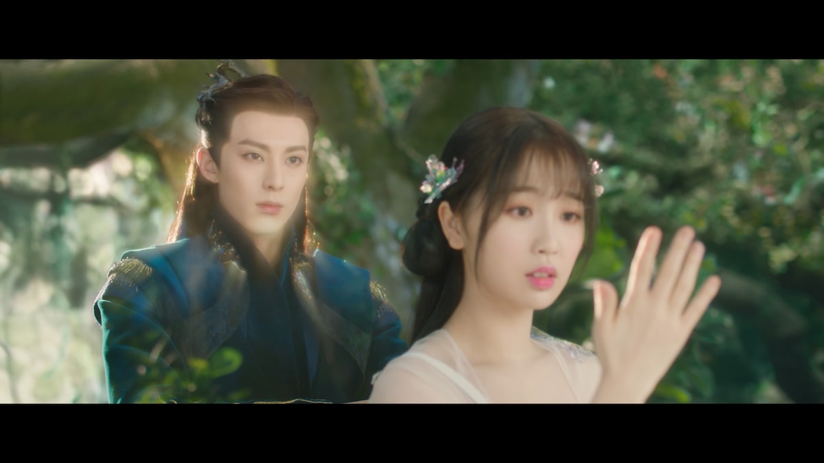 中国ドラマ「蒼蘭訣～エターナル・ラブ～」より、左からワン 