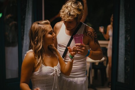 「HOW TO HAVE SEX」場面写真