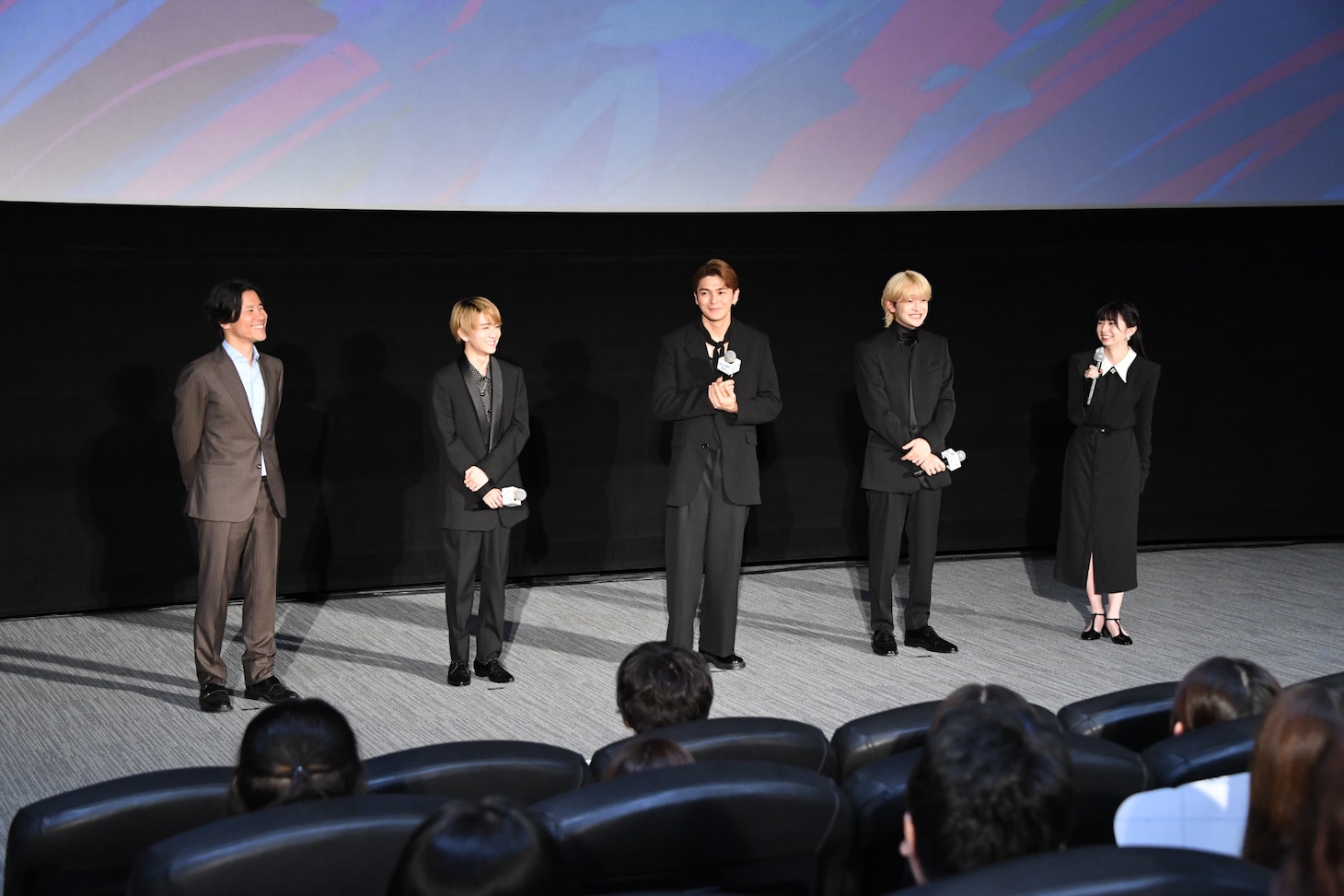 左から萩原健太郎、板垣李光人、眞栄田郷敦、高橋文哉、桜田ひより。