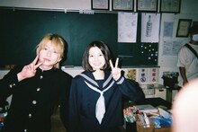 眞栄田郷敦が撮影した高橋文哉（左）、桜田ひより（右）。