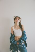 山本舞香公式アプリ「Mk.ZERO.」より。