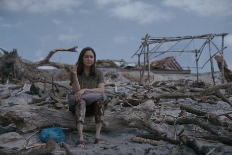 「たとえ嵐が来ないとしても」場面写真