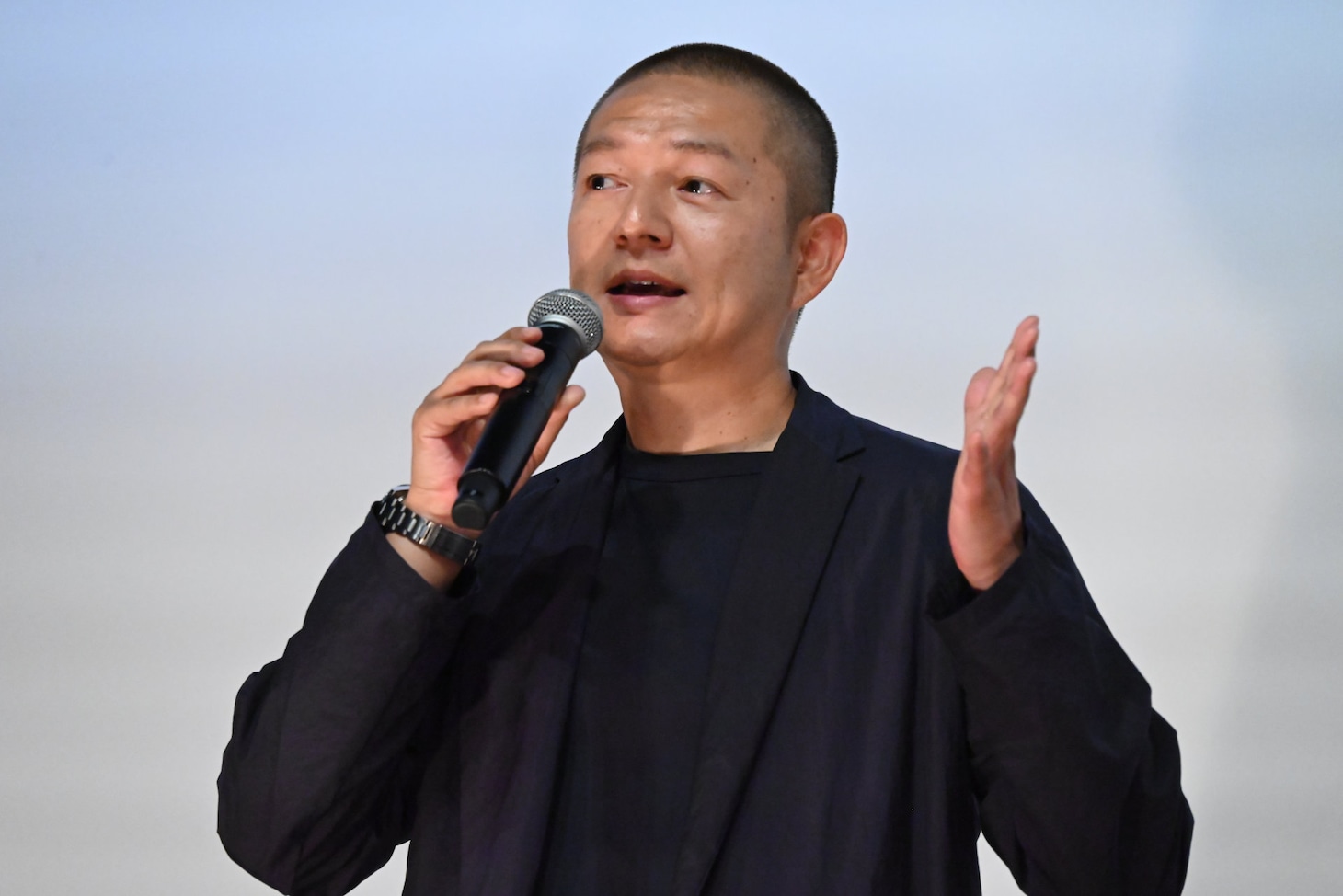 近浦啓