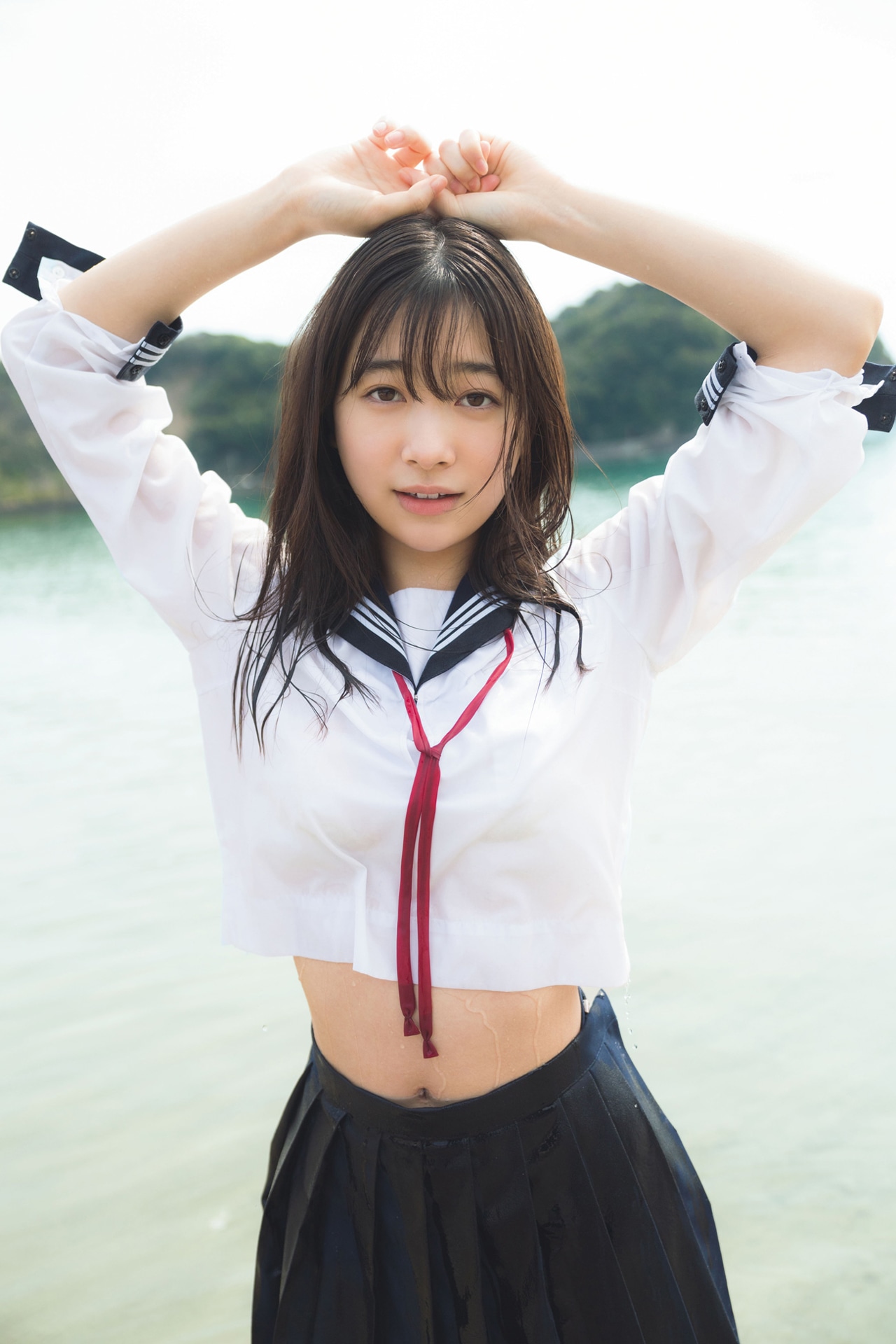 今森茉耶ファースト写真集「恋がはじまる」より。