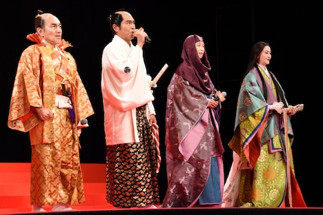 左から竹中直人、高嶋政宏、江口のりこ、観月ありさ。