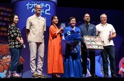 左から村山佳子、ピート・ドクター、多部未華子、大竹しのぶ、ケルシー・マン、マーク・ニールセン。