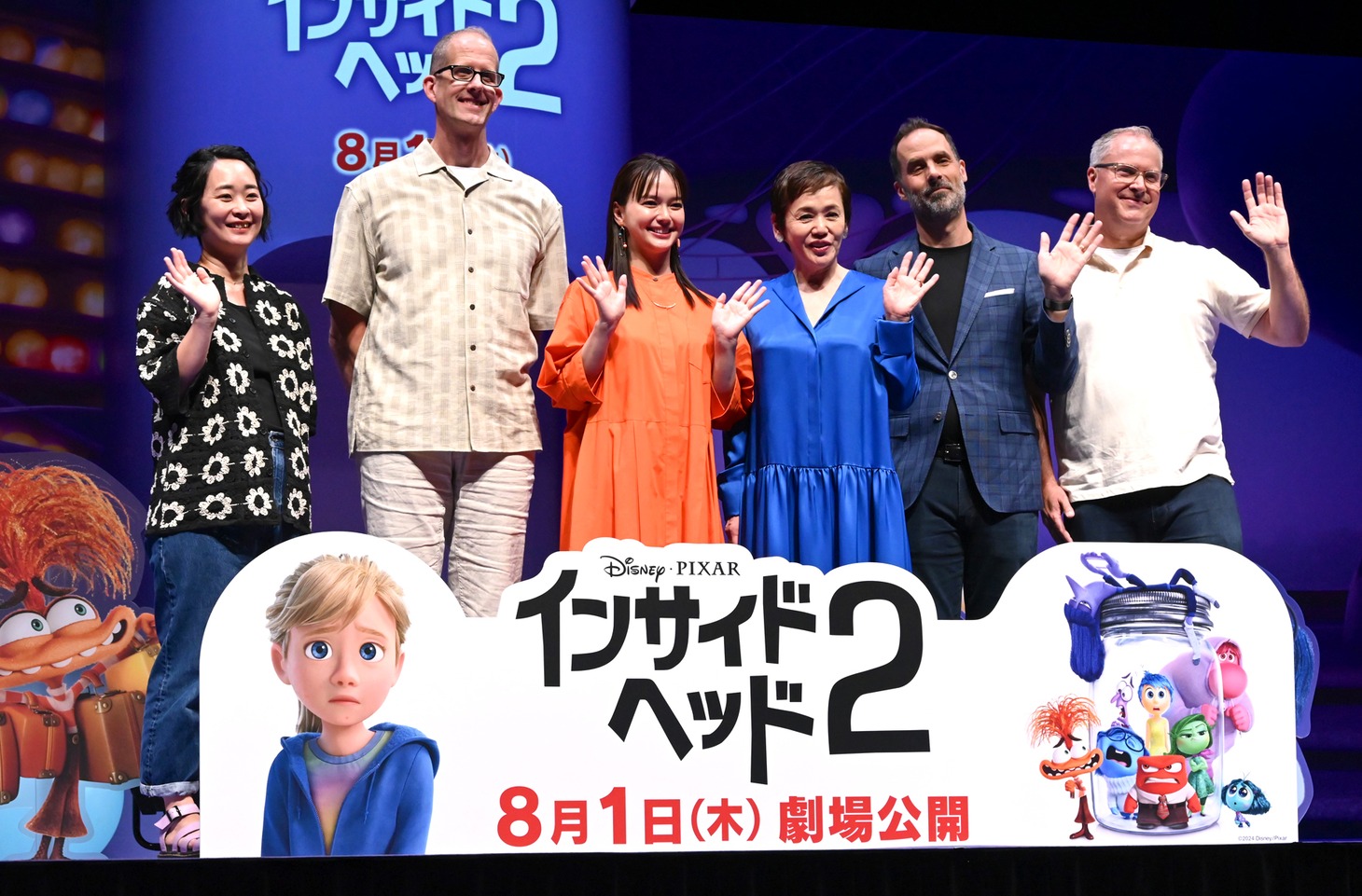 左から村山佳子、ピート・ドクター、多部未華子、大竹しのぶ、ケルシー・マン、マーク・ニールセン。