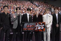 「逃走中 THE MOVIE」初日舞台挨拶の様子。