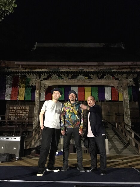 左から向井秀徳、古川日出男、坂田明。