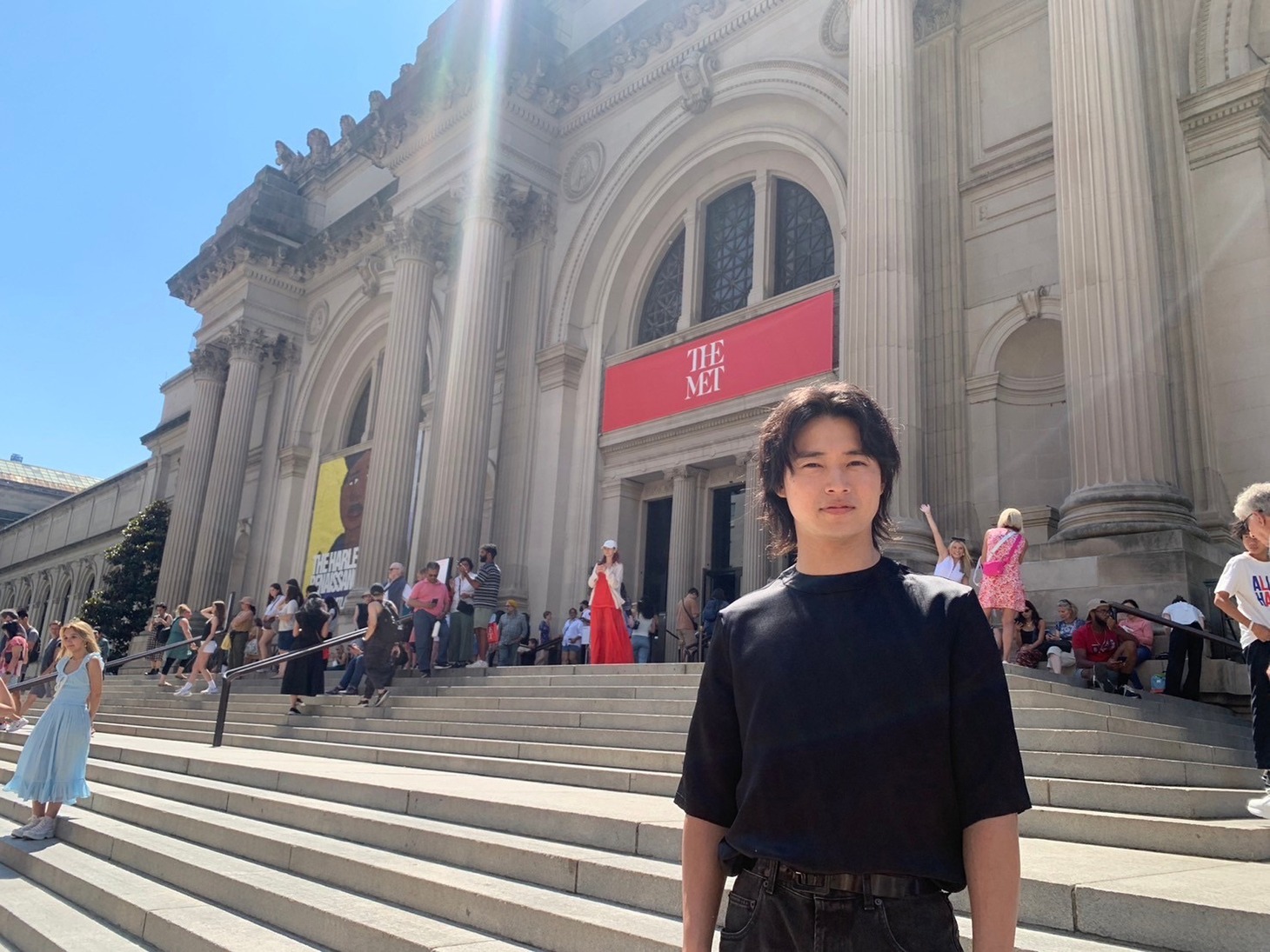 メトロポリタン美術館を訪れた山崎賢人。