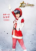 「聖☆おにいさん THE MOVIE～ホーリーメン VS 悪魔軍団～」キャラクタービジュアル（女子ーズ・レッド / 川口春奈）