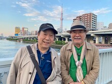 「船越英一郎の昭和再生ファクトリー 第22回：前田吟が渥美清の素顔を探る再生旅」より。左から石井愃一、前田吟。