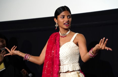 ボリウッドダンスを指南するプリヤ・カンサラ。