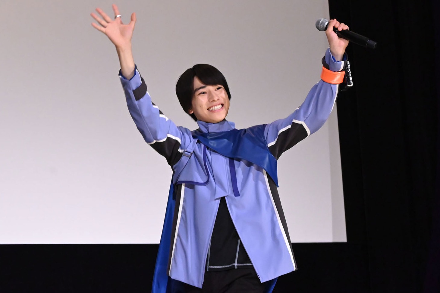 本島純政