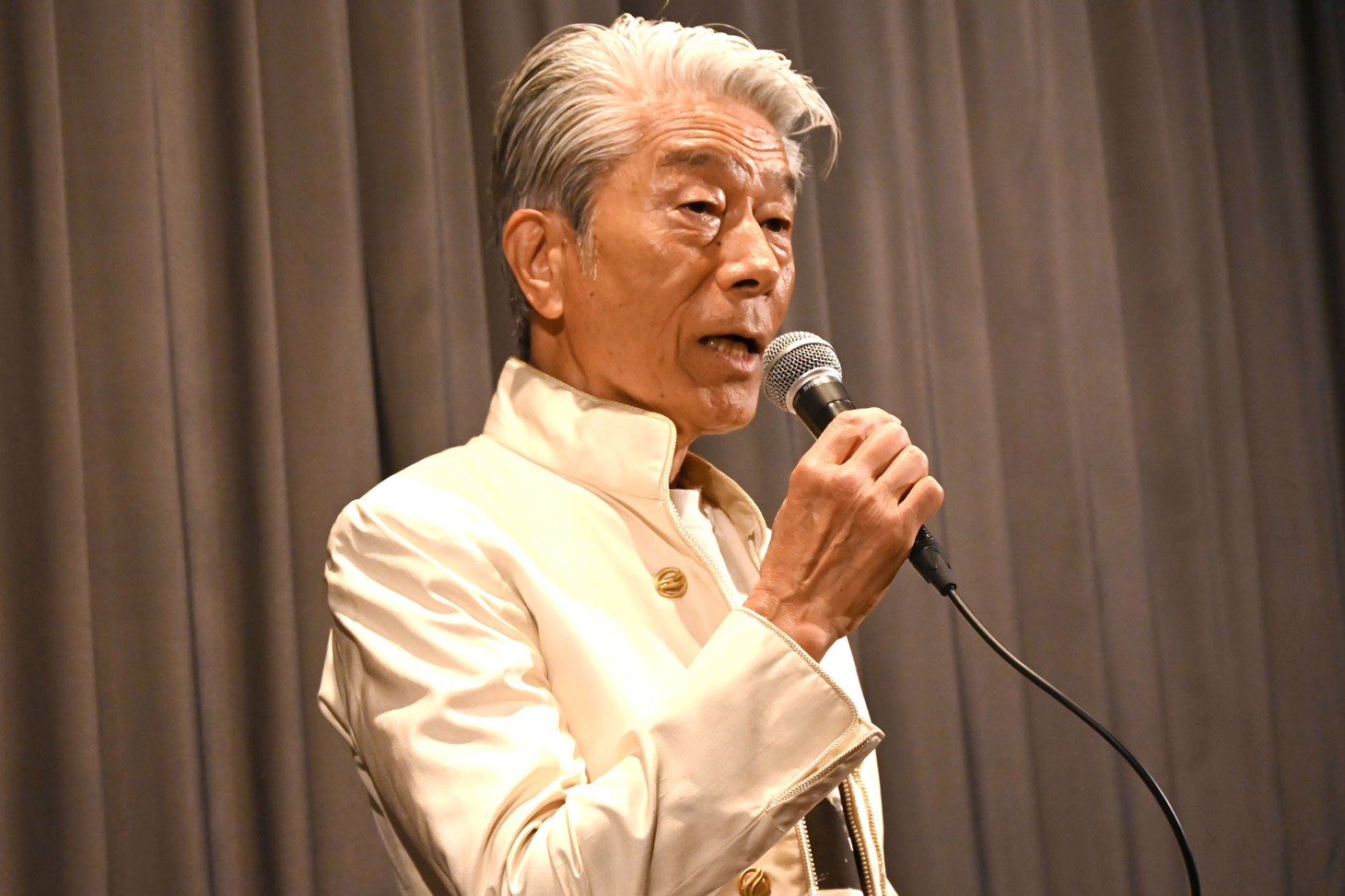 倉田保昭