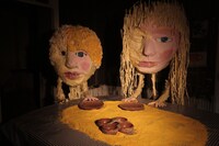 「オオカミの家」場面カット