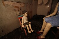 「オオカミの家」場面カット