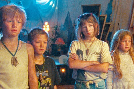 「リトル・ワンダーズ」場面写真