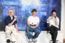 「あきらめてくださいって言ってるわけじゃないです！」とフォローする板垣李光人（右）。