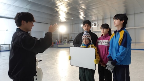 「映画 ぼくのお日さま マナー講座」メイキング写真