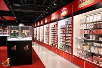 「デッドプール▽俺ちゃんストア」店内の様子。