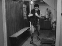 「時の崖」場面写真