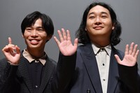 左から加賀翔、賀屋壮也。