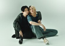 ドラマ「ハッピー・オブ・ジ・エンド」より、ケイト / 浩然役の沢村玲（左）と、柏木千紘役の別府由来（右）。