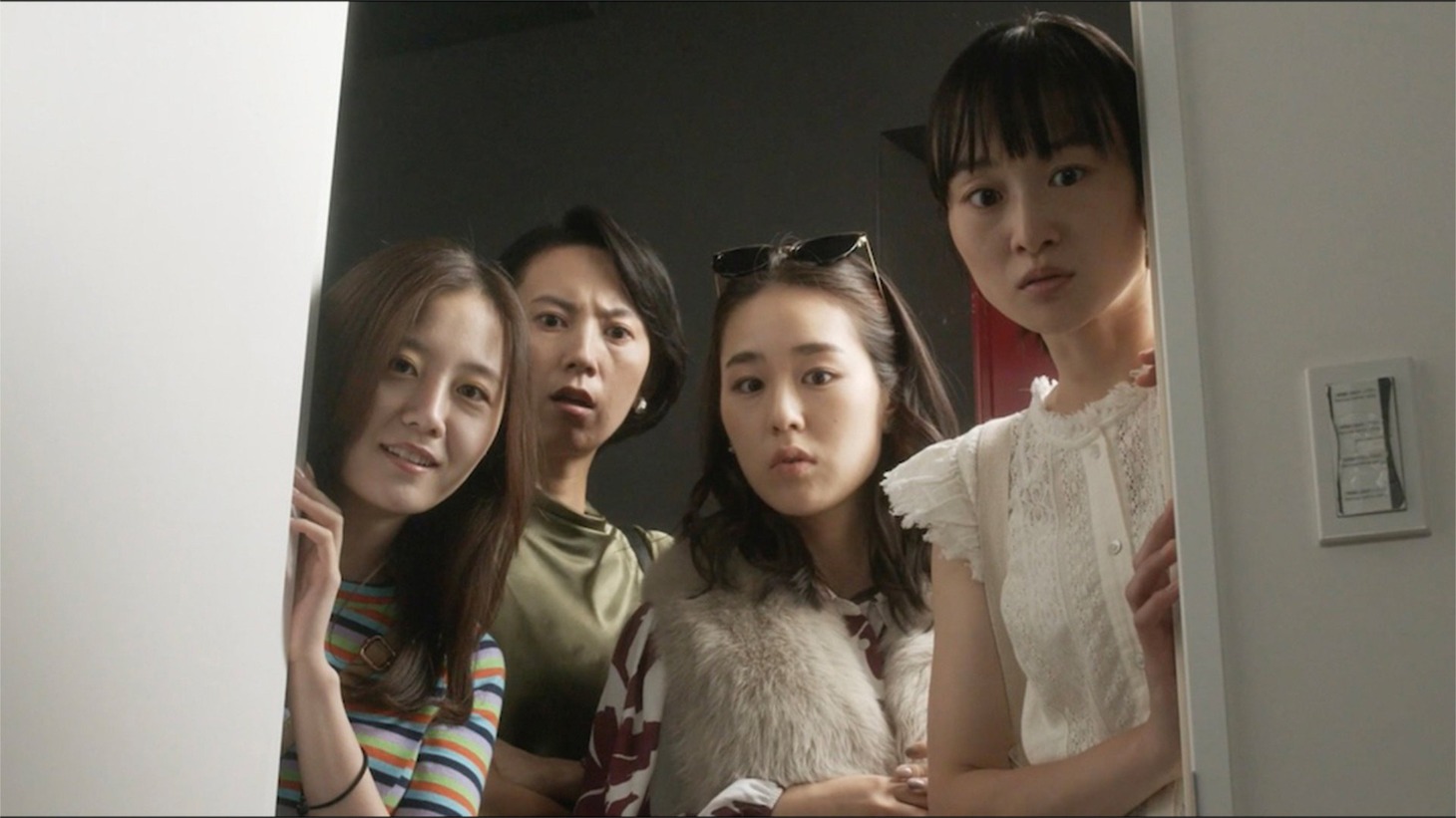 「四人姉妹」場面写真