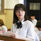 豊嶋花が「ほん怖」に8年ぶり出演、高校教師役の香取慎吾から未来を視られる生徒に