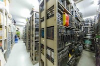 兵庫・神戸映画資料館の収蔵庫。