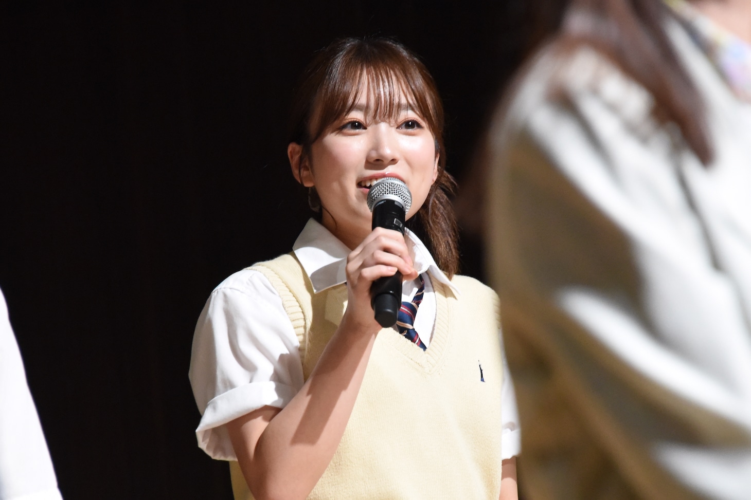 矢吹奈子