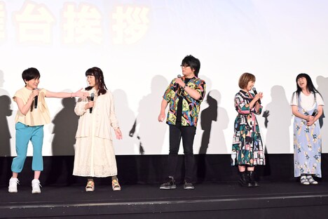 左から小林由美子、ならはしみき、森川智之、こおろぎさとみ、真柴摩利。