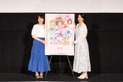 「劇場版 カードキャプターさくら」公開25周年記念舞台挨拶より、丹下桜(左)と久川綾(右)。