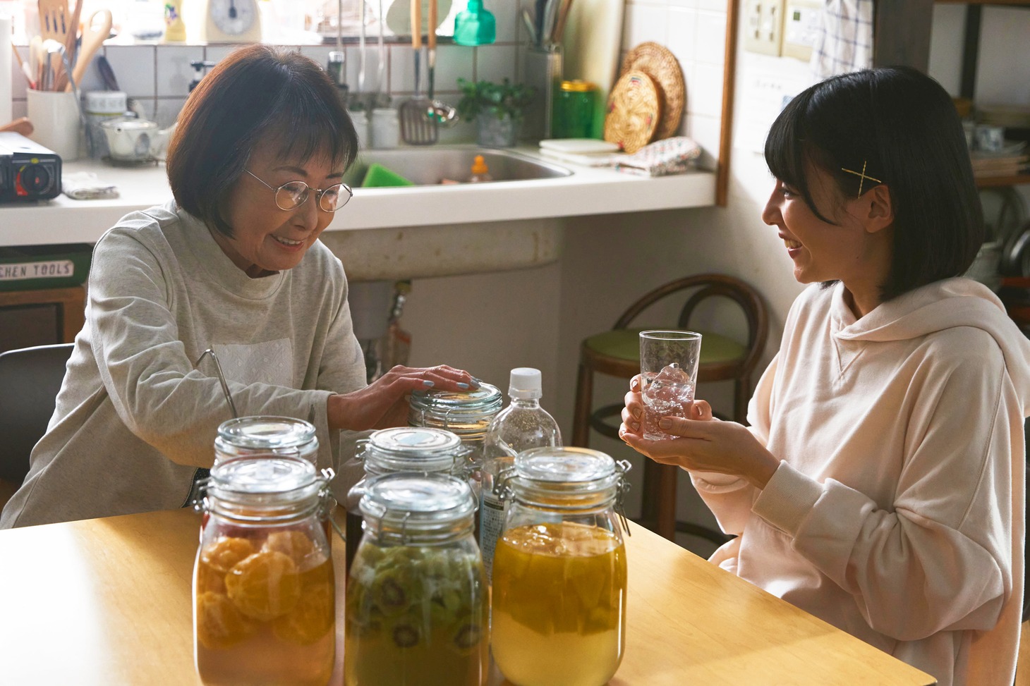 「ココでのはなし」新場面写真
