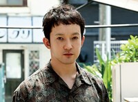 ドラマ「ハッピー・オブ・ジ・エンド」より、マヤ役の浅利陽介。