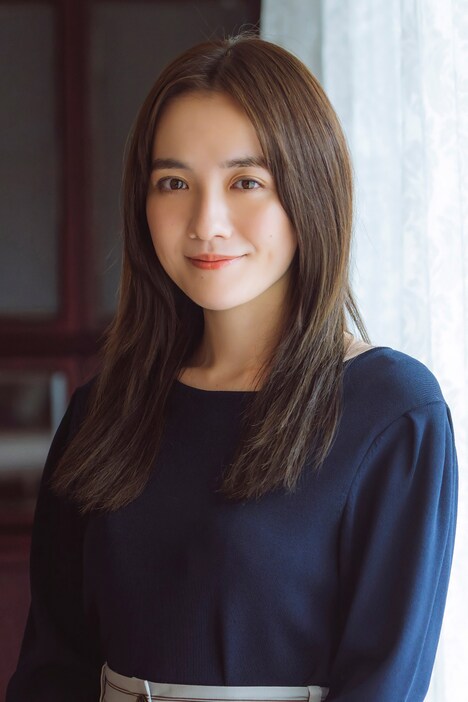 真山千里役の小島藤子。