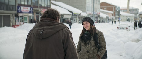 「二つの季節しかない村」場面写真