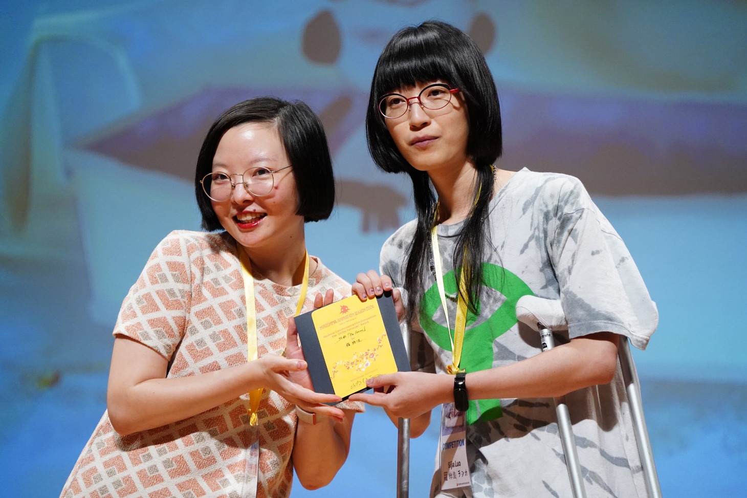 左からシシヤマザキ、羅絲佳。