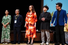 短編コンペティション部門の審査員。左から王綺穗（ワン・チスイ）、劉健（リュウ・ジエン）、ヴァルトラウト・グラウスグルーバー、和田淳、ホアキン・コシーニャ。