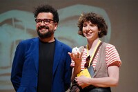 左からホアキン・コシーニャ、ミリー・イェンケン。