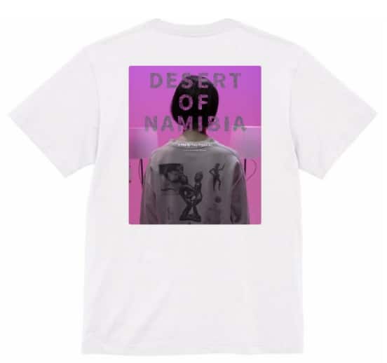 河合優実の主演映画「ナミビアの砂漠」オリジナルTシャツ発売、500枚 