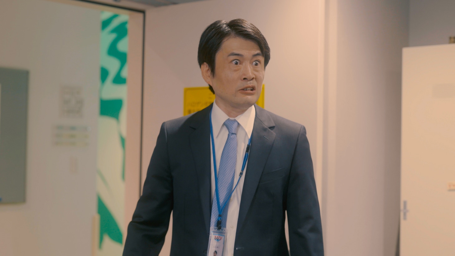 沖田裕樹が演じる小田勝己。