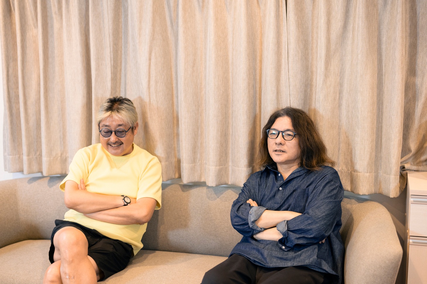 左から紀伊宗之、岩井俊二。