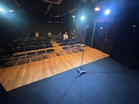 新世界ZAZA POCKETSの内観。