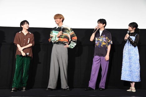 左から板垣李光人、眞栄田郷敦、高橋文哉、桜田ひより。