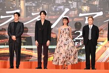 左からディーン・フジオカ、岡田将生、満島ひかり、阿部サダヲ。