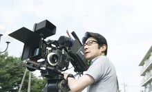 映画「てっぺんの向こうにあなたがいる」監督の阪本順治。